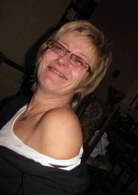 LalaLand - Reife und reiche Mutter sucht Mann!