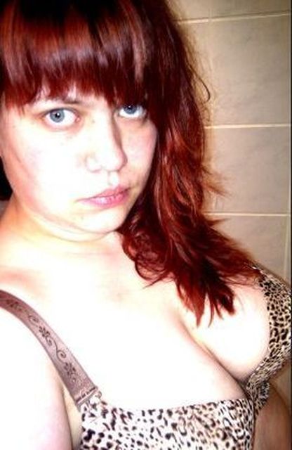 BiggiBlue32 - Ich bin eine dominante Frau mit roten Haaren!