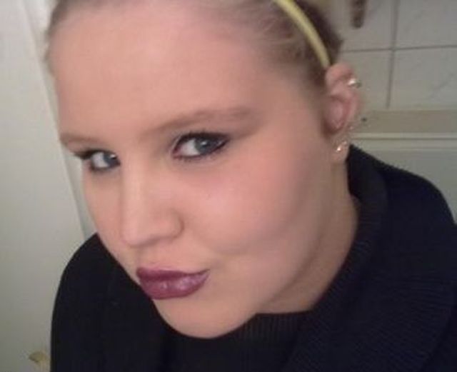 BlueEyesGirl - Blaue Augen und blond! 