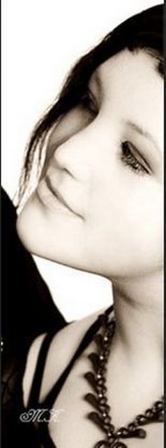 Huhn24 - Junges Huhn sucht Hahn :)