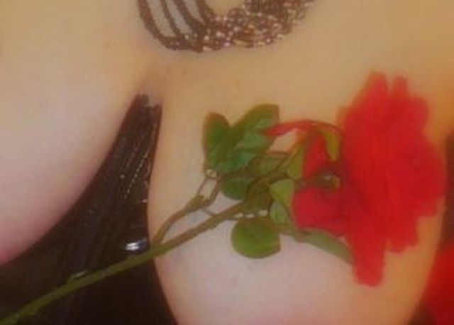 Luna1950 - Dominante Frau sucht anpassungsfähigen Mann!