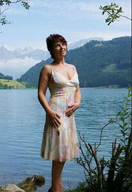 Anne42 - West-Schweiz: 42 jährige sucht Entspannung vom Alltag! 