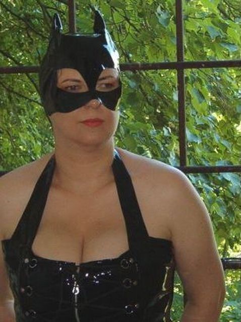 Business49 - Dominante Business-Frau sucht Mann!
