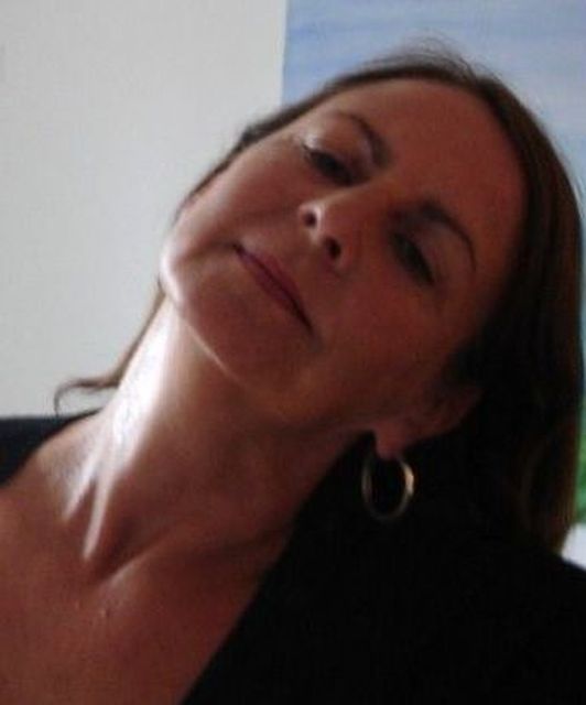 Philosophia58 - Dominante Frau mit Geld und spitzer Zunge!