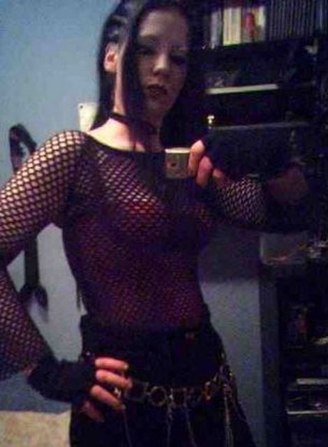 Goth33 - Gothic Lady sucht Männer!