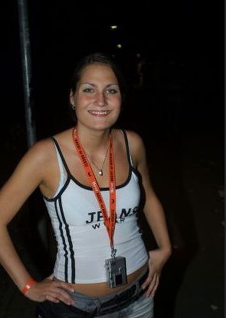 Gina90 - Bisexuelle, dominant, sucht...